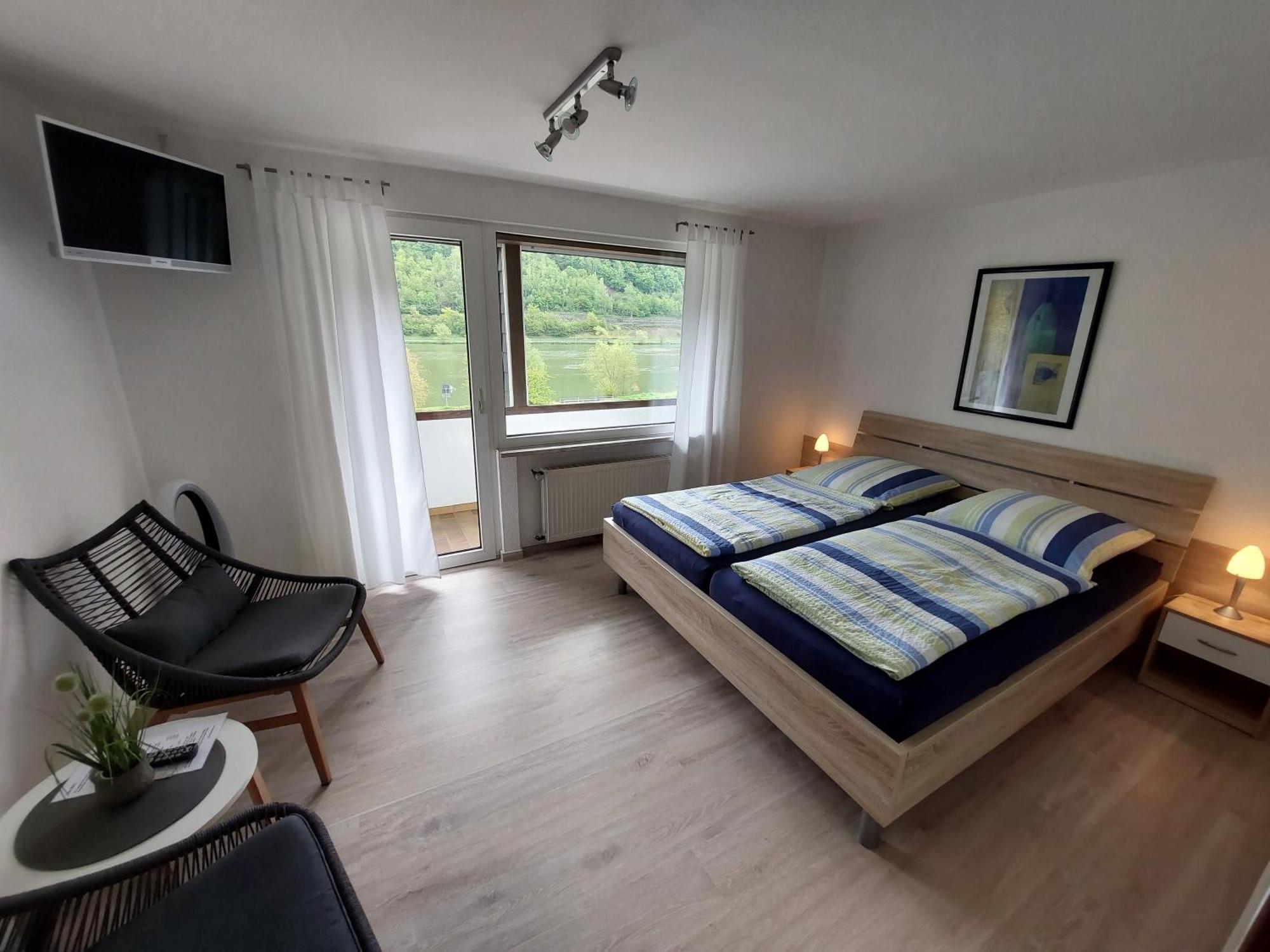 Pension Mosella, Gästezimmer Sankt Aldegund Exterior foto